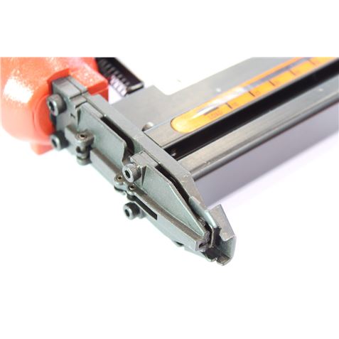 CLAVADORA/GRAPADORA NEUMATICA 32 MM MADER - 63700-2