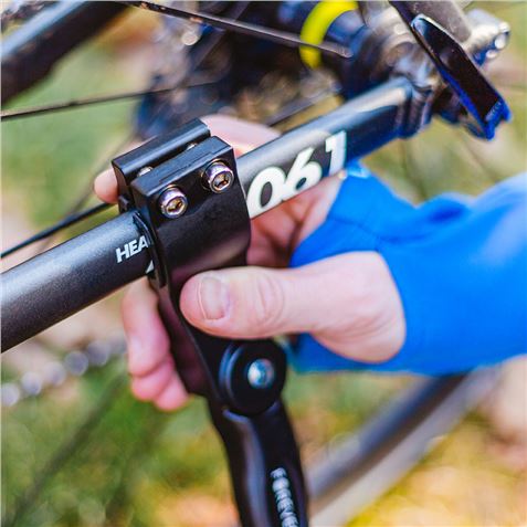 PATA LATERAL PARA BICICLETAS DE MONTAÑA FOREVER - BIKE00010-1