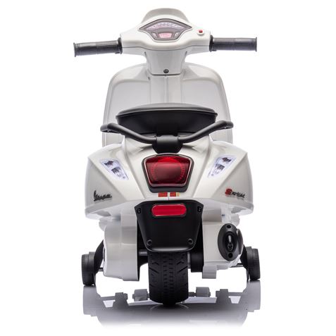 MOTO INFANTIL A BATERIA CON RUEDINES PIAGGIO VESPA BLANCA - 33003-3