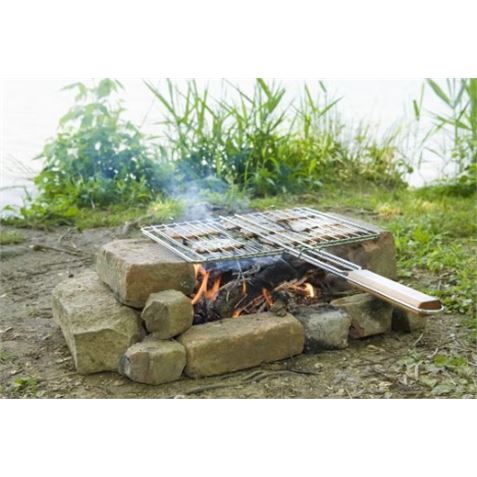 PARRILLA DOBLE CON CIERRE 48X27 Y MANGO MADERA CAMPINGAZ - 205702-1