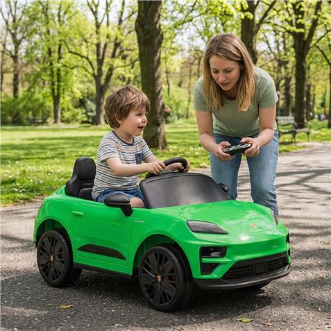 COCHE INFANTIL A BATERIA CON CONTROL REMOTO PORSCHE MACAN VERDE - 33039-6